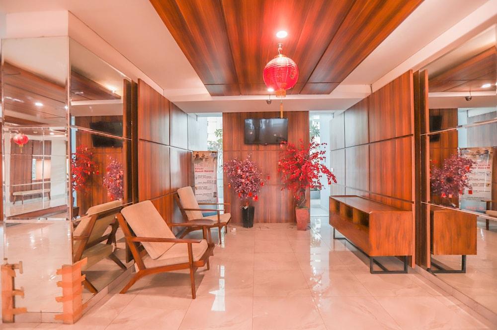 Vaccinated Staff - OYO Flagship 210 Amethyst Kemayoran Yakarta Exterior foto