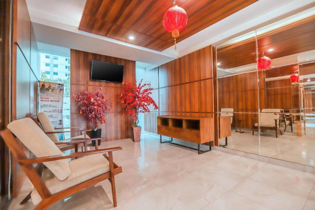 Vaccinated Staff - OYO Flagship 210 Amethyst Kemayoran Yakarta Exterior foto
